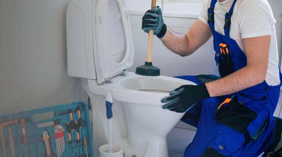Professional clogged toilet repair in Cabo Rojo, PR